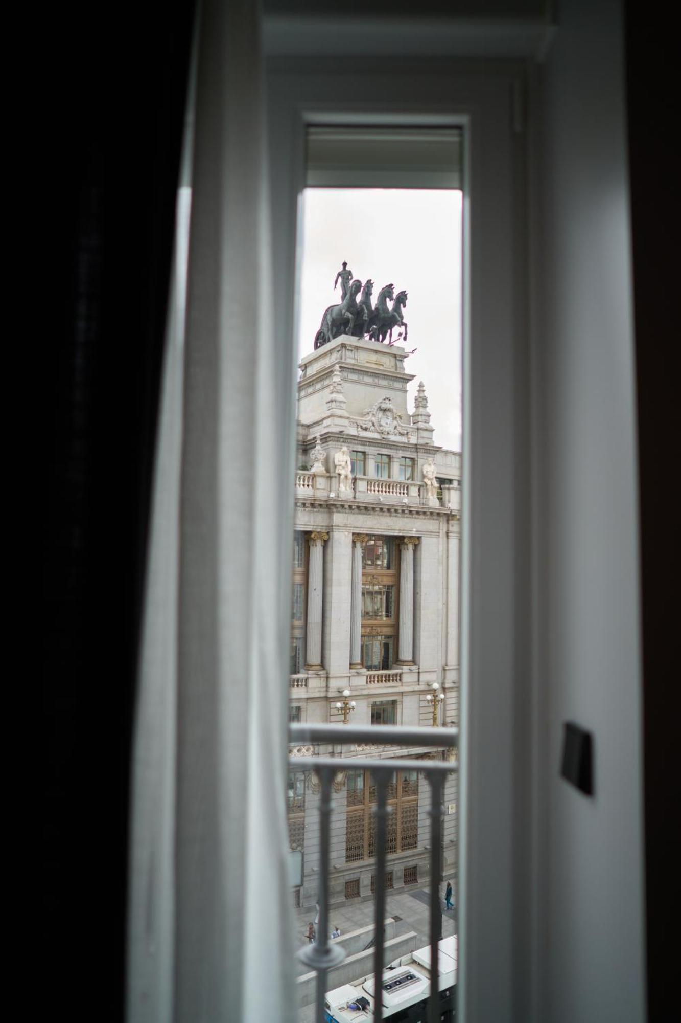 Hotel Regina Madrid Exterior photo