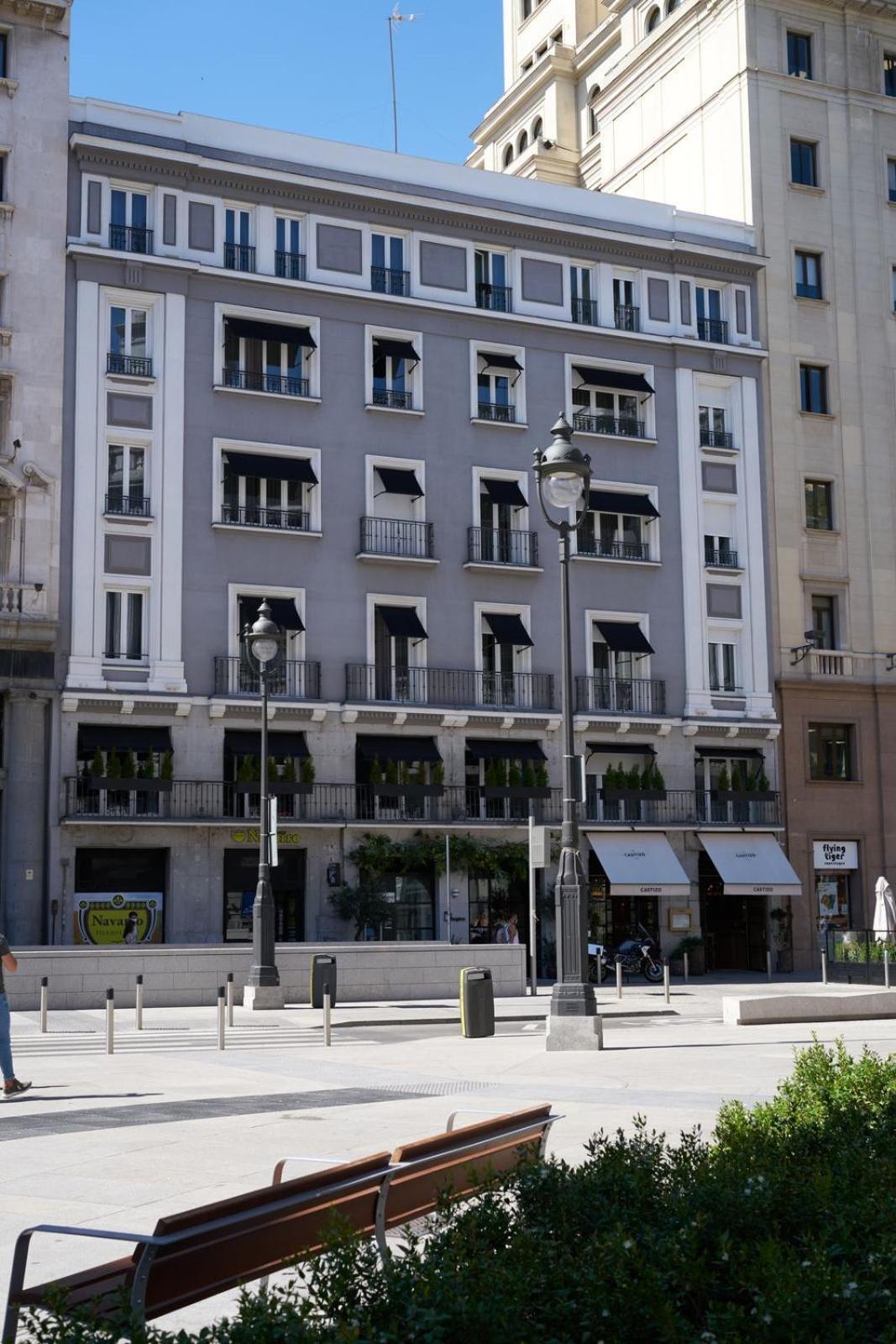Hotel Regina Madrid Exterior photo